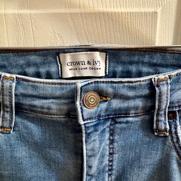 Crown & Ivy Light Blue Jeans - Picture 2 of 2